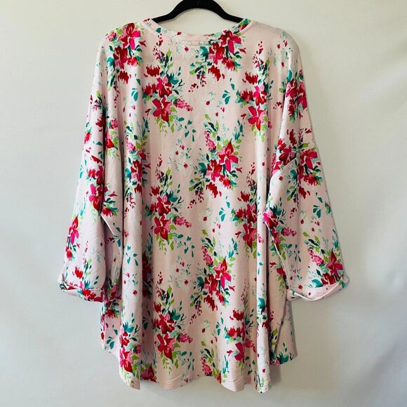 NWT Crown & Ivy Womens Baby Pink 3/4 Sleeve Floral Oversized Top Plus Size 4X - Picture 2 of 8